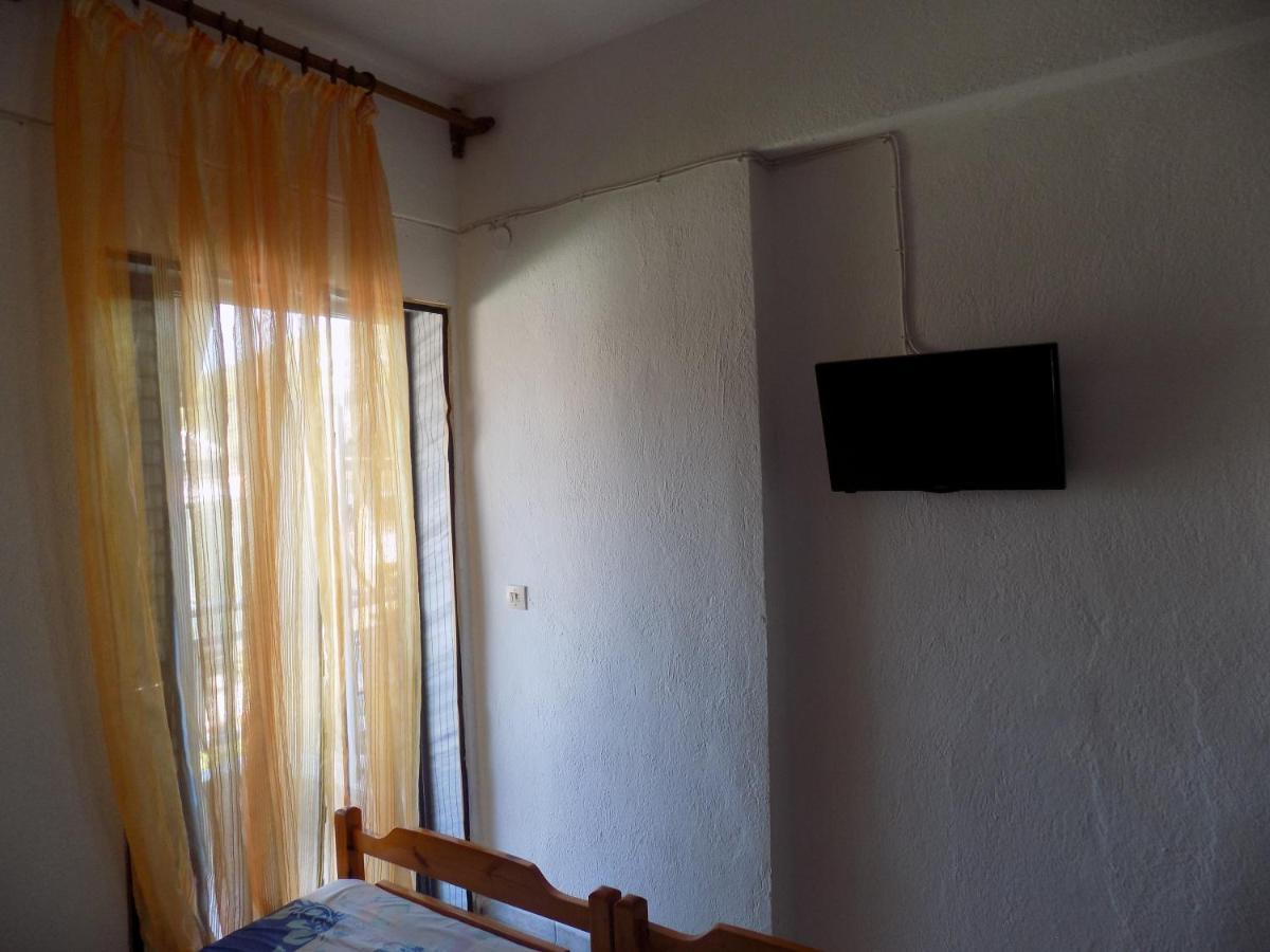 Dialekti Studios Toróni Kültér fotó